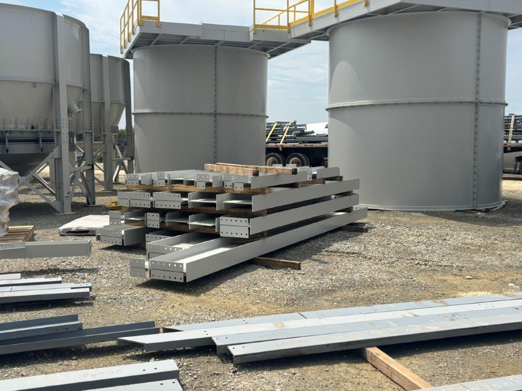 Tube plasma cutting operation